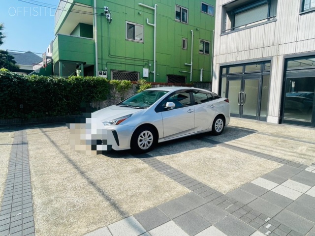 ロータスガーデンビル　駐車場
