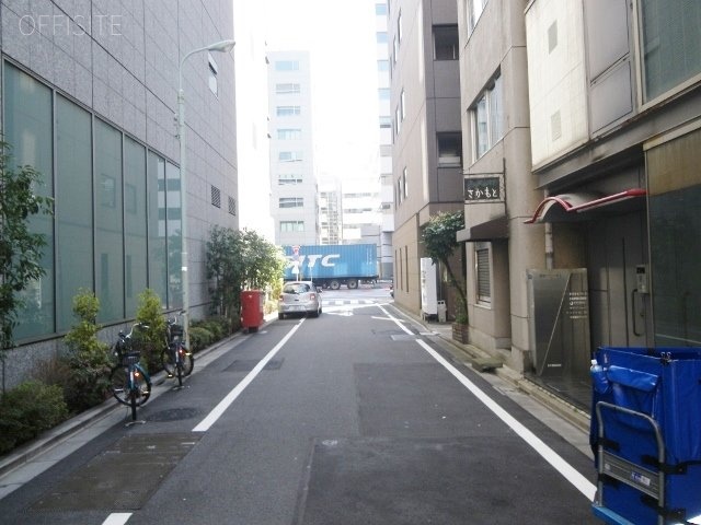 中山ビル ビル前面道路
