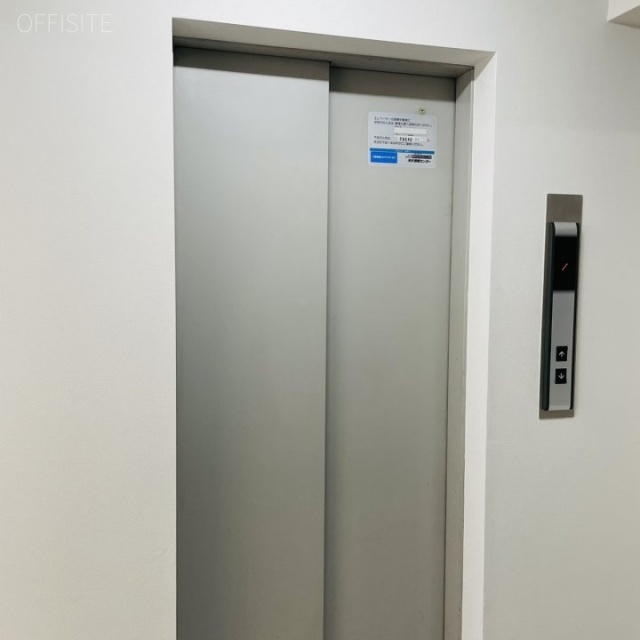 誠心Oビル エレベーター