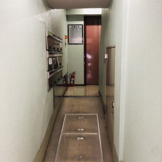 大室ビル　エントランス
