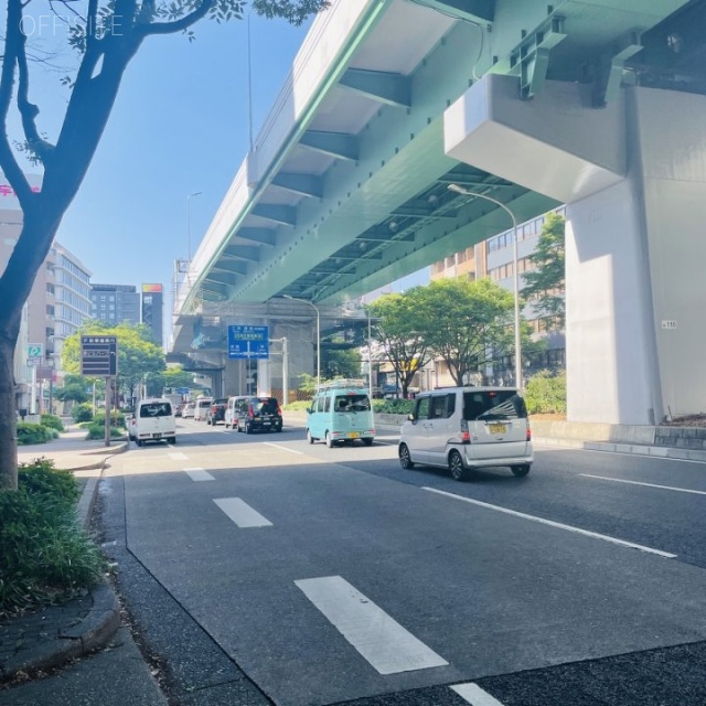 エステート名古屋ビル 前面道路