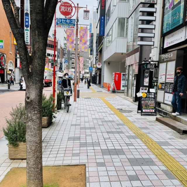 フクモトビル ビル前面道路