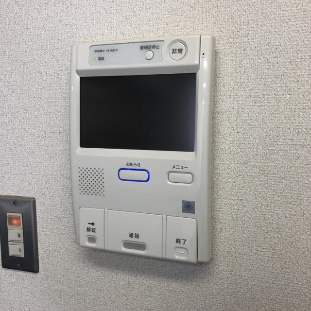 赤坂パインクレスト 306号室 モニター付きインターホン