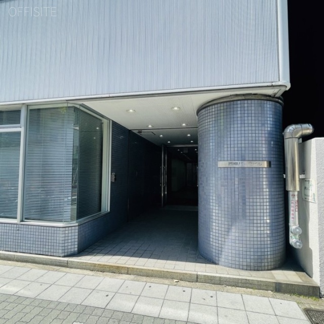 西柳パークビル　オフィスビル出入口