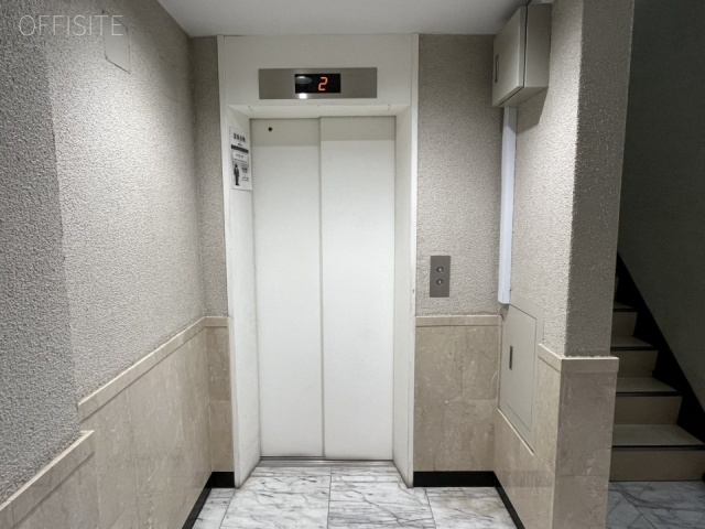 久米ビル　エントランス