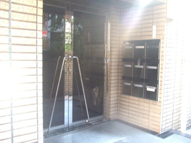 ラポール南青山 エントランス