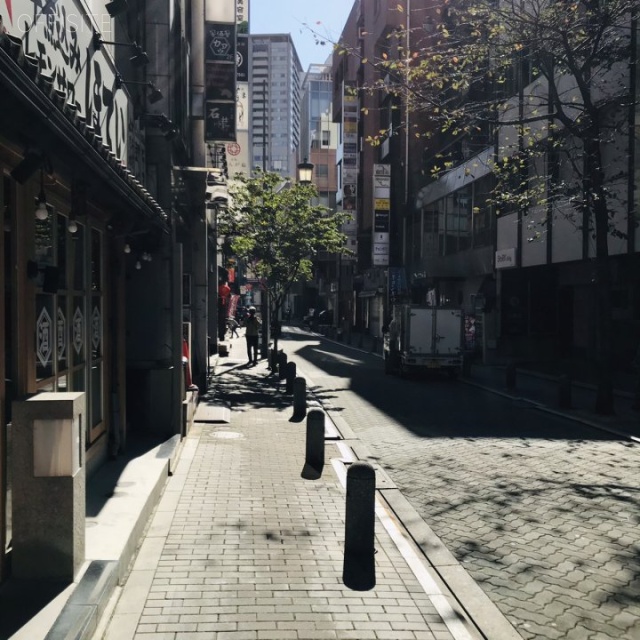 赤坂楓庵ビル ビル前面道路