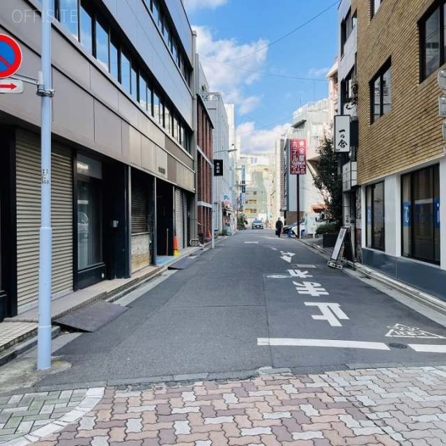 THE BLOOM UENO 前面道路