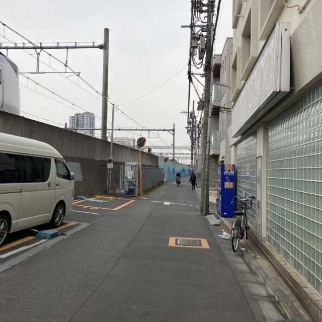 ダイヤモンドビル中野 ビル前面道路