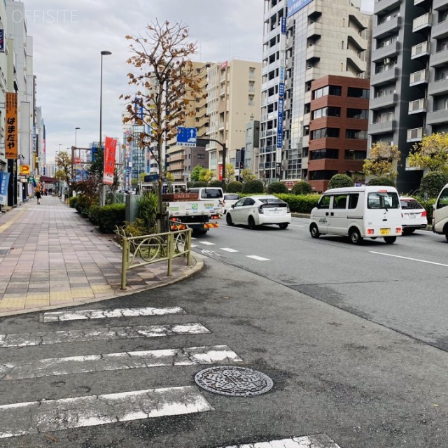 錦糸町ホテイビル ビル前面道路