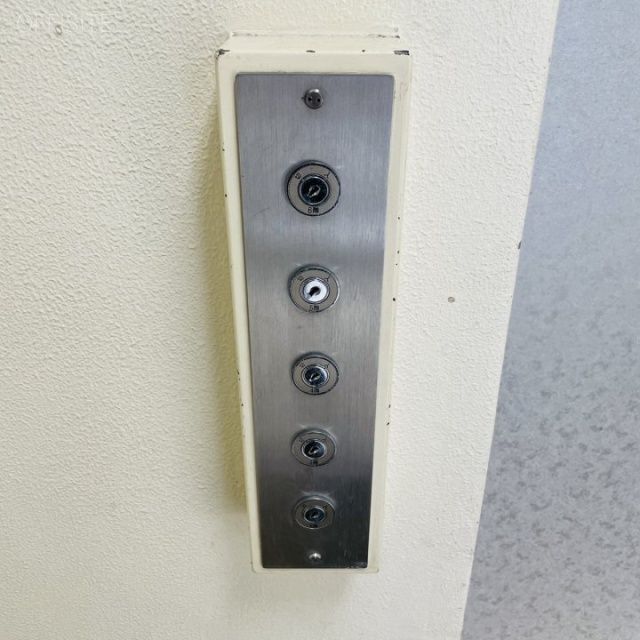 日東合同ビル エレベーター