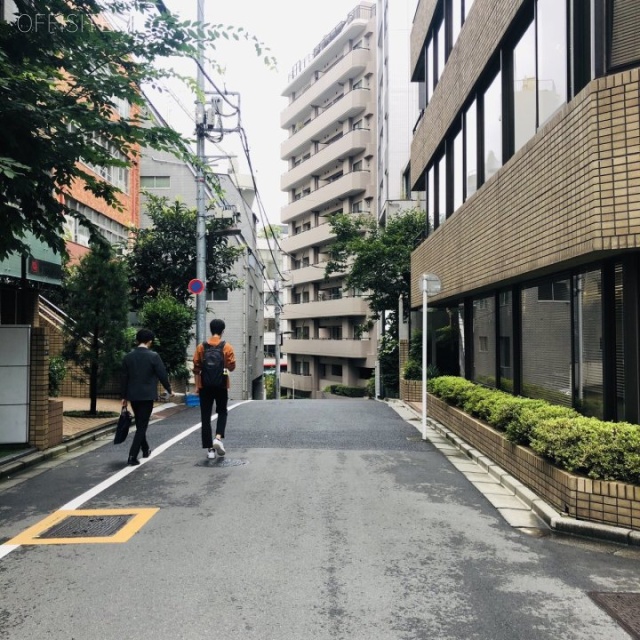 五島(ごとう)ビル ビル前面道路