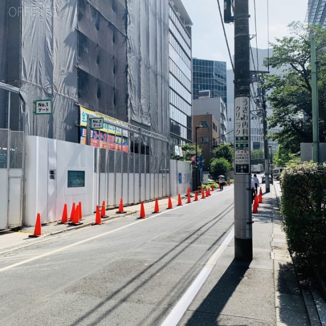 二番町大沼ビル ビル前面道路