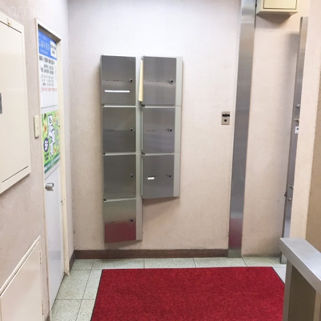 スズトミビル エントランス