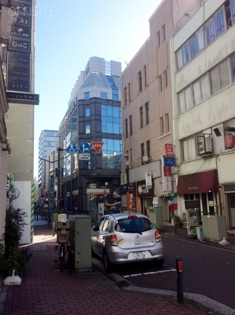 ベルビル馬車道 ビル周辺道路