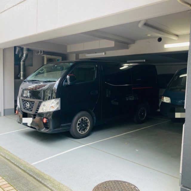 Uniーworks新宿御苑 駐車場