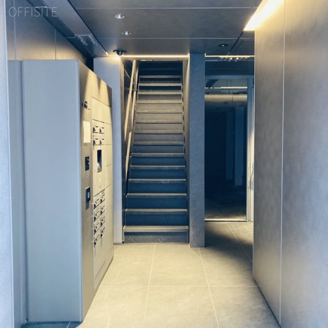 GINZA MIYAKOビル エントランス