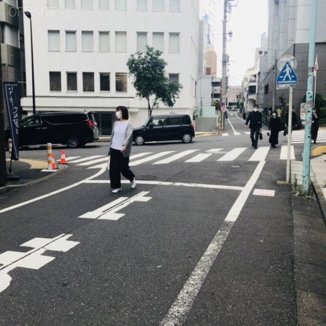宮城ビル ビル前面道路
