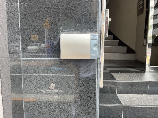イーグル新橋ビル　エントランス