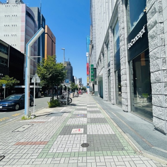 名古屋証券取引所ビル 前面歩道