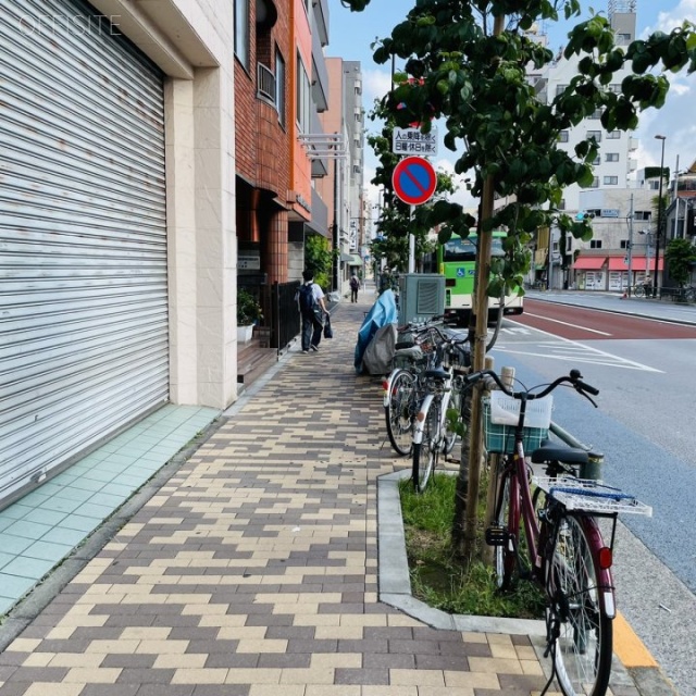 新大池ビル ビル前面道路