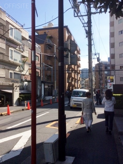 ベルズ原宿 ビル周辺道路