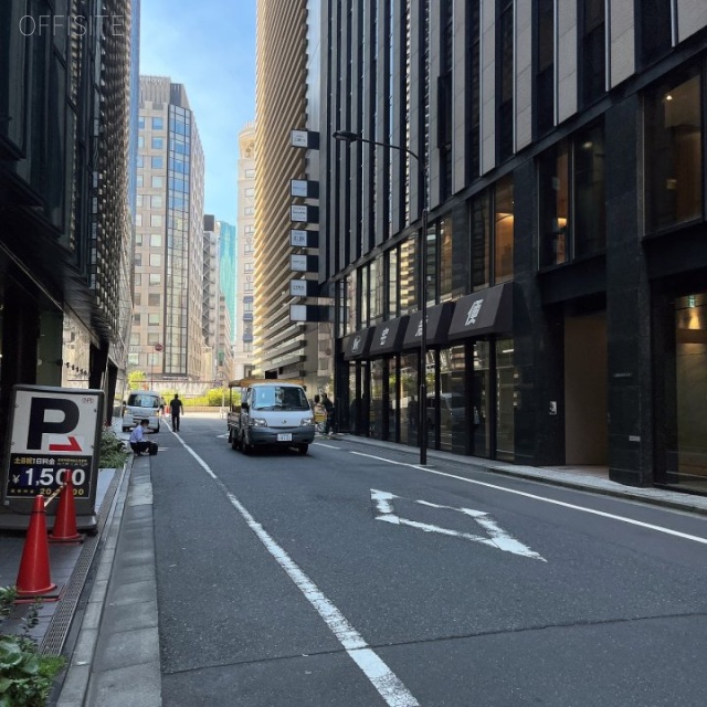 吉岡屋銀座ビル 前面道路