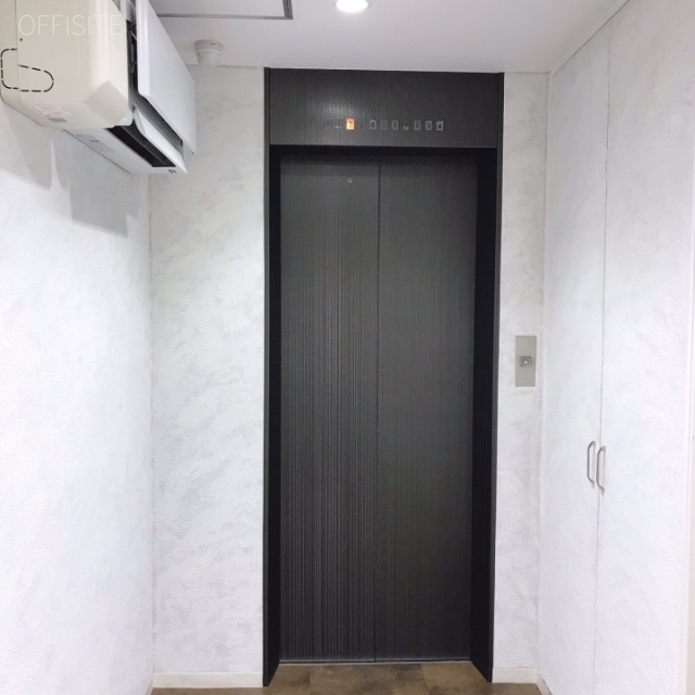 G4ビル エレベーター