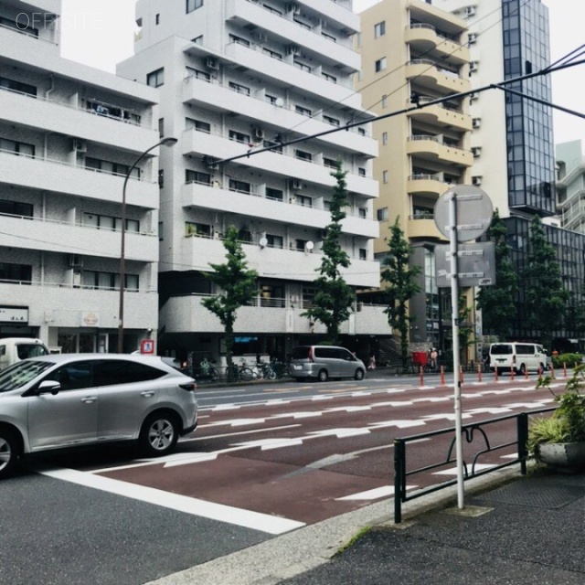 ミュール代官山 ビル前面道路 駒沢通り