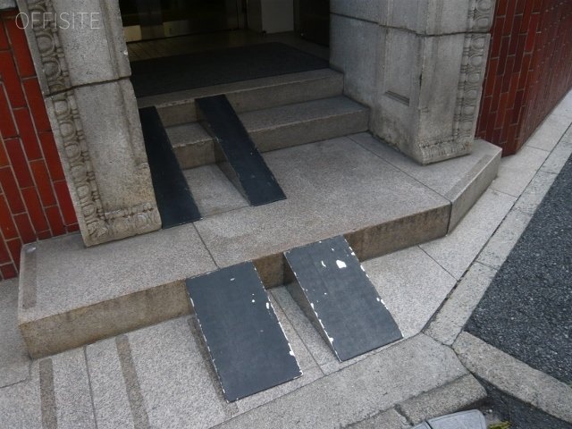日本橋御幸ビル エントランス
