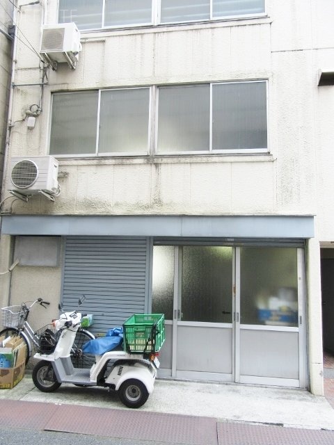 ヨシカネビル 外観
