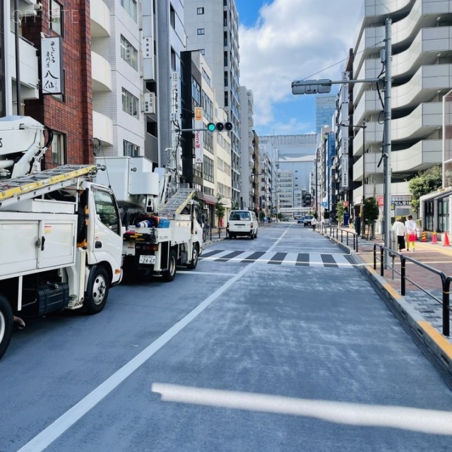 ガーデンパークビル 前面道路