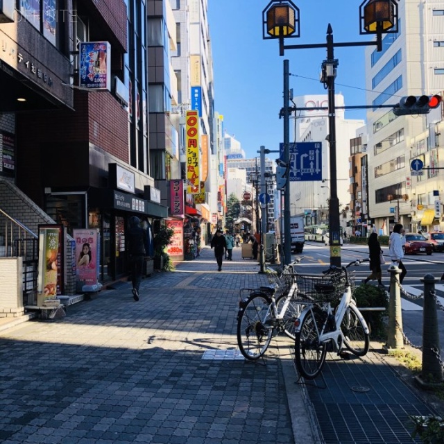 山鹿ビル ビル前面道路