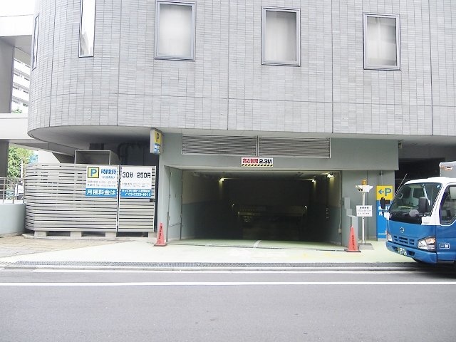 日火江戸川橋ビル第一 駐車場