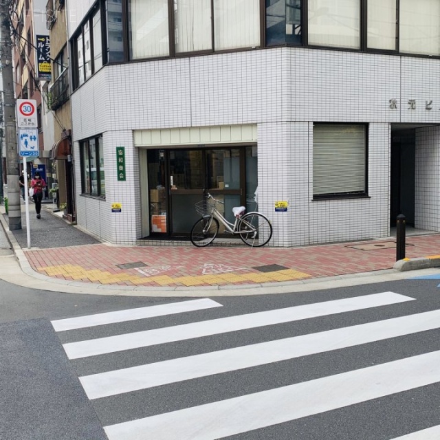 秋元ビル　外観
