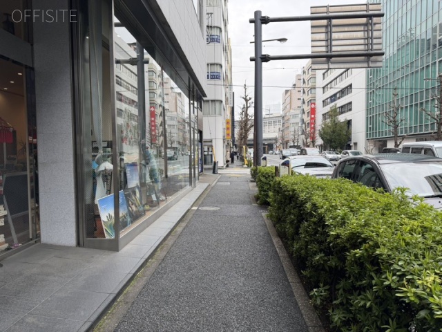 アセンド神田 前面歩道