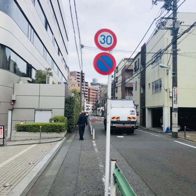 東急池尻大橋ビル ビル前面道路