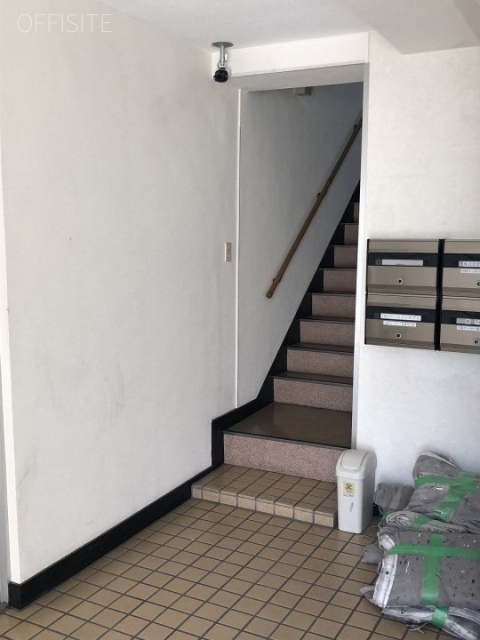 佐成屋ビル エントランス