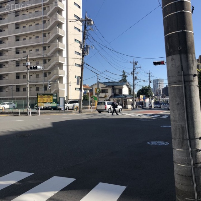 第5小池ビル ビル前面道路