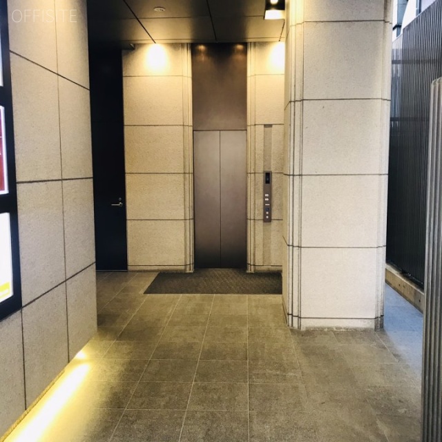 高谷銀座ビル エントランス
