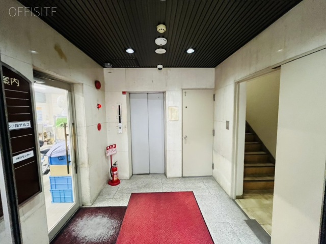 森初ビル　エントランス