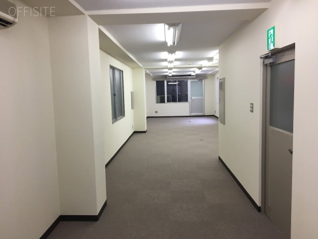 アルプスビル　室内