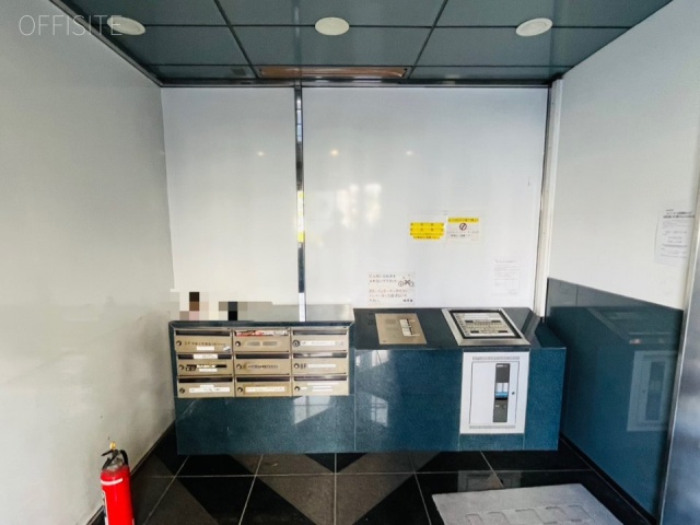 KHビル エントランス