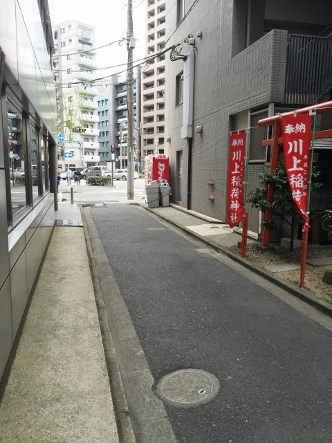 サンライズ升和ビル ビル前面道路