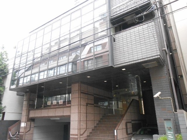 アラミドビル 画像