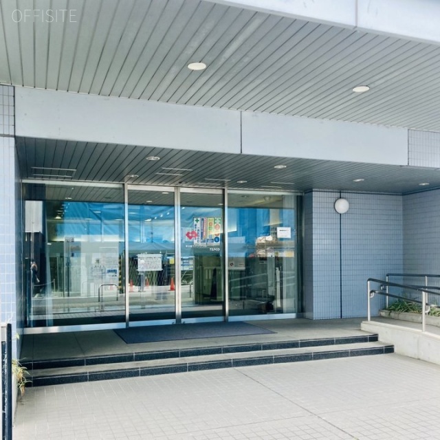 東京電力パワーグリッド(株)東京総支社 オフィスビル出入口