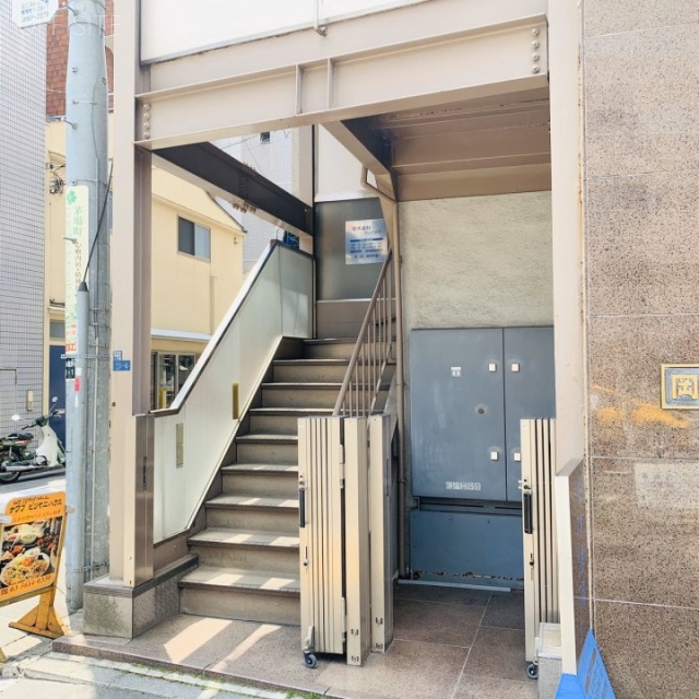 岡本ビル 外観