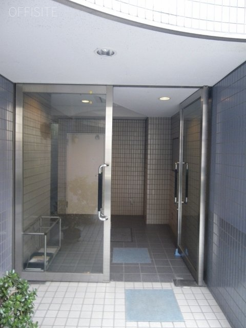 岩波ビル 画像