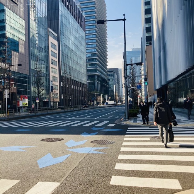 ACN京橋ビル 前面に鍛冶橋通り