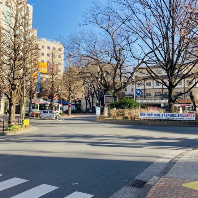 朝日生命三鷹ビル ビル前面道路